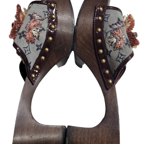 Louis Vuitton Flower sandals  Block Heels 👡 EU 34.5 - Picture 7 of 16